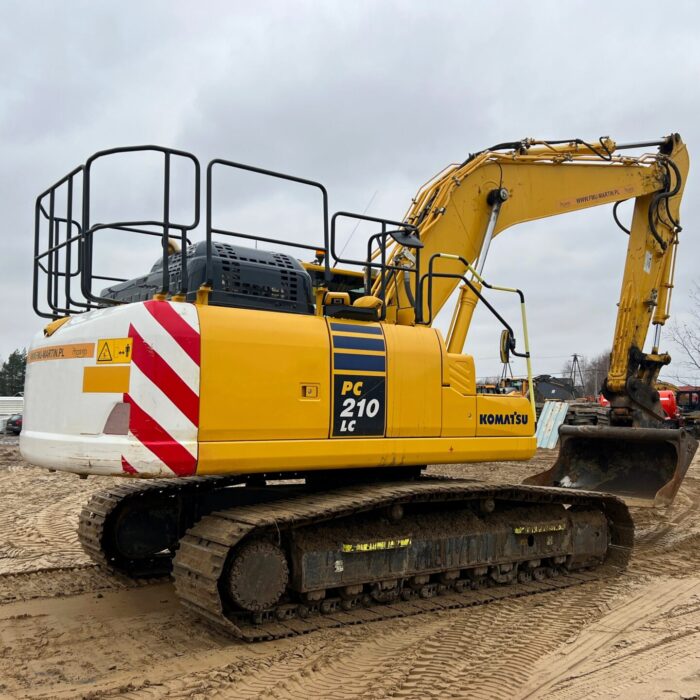 Komatsu 210 SKU878 (11)