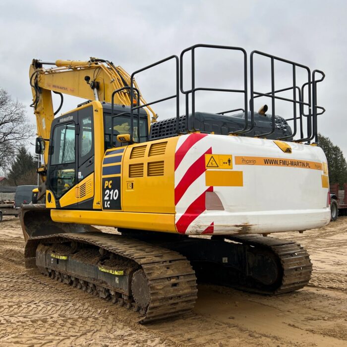 Komatsu 210 SKU878 (13)
