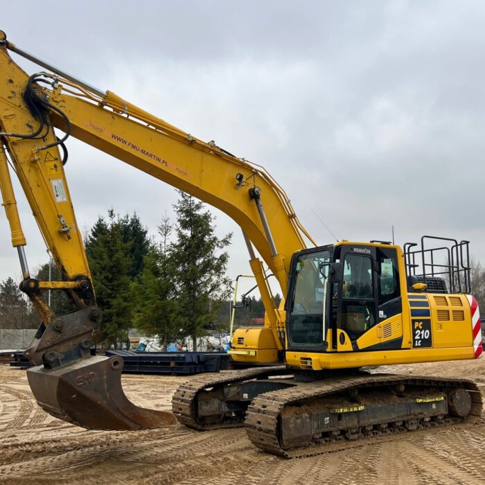 Komatsu 210 SKU878 (15)