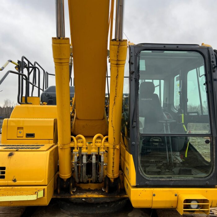 Komatsu 210 SKU878 (16)