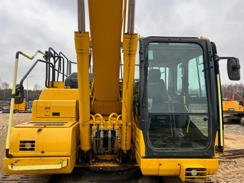 Komatsu 210 SKU878 (16)
