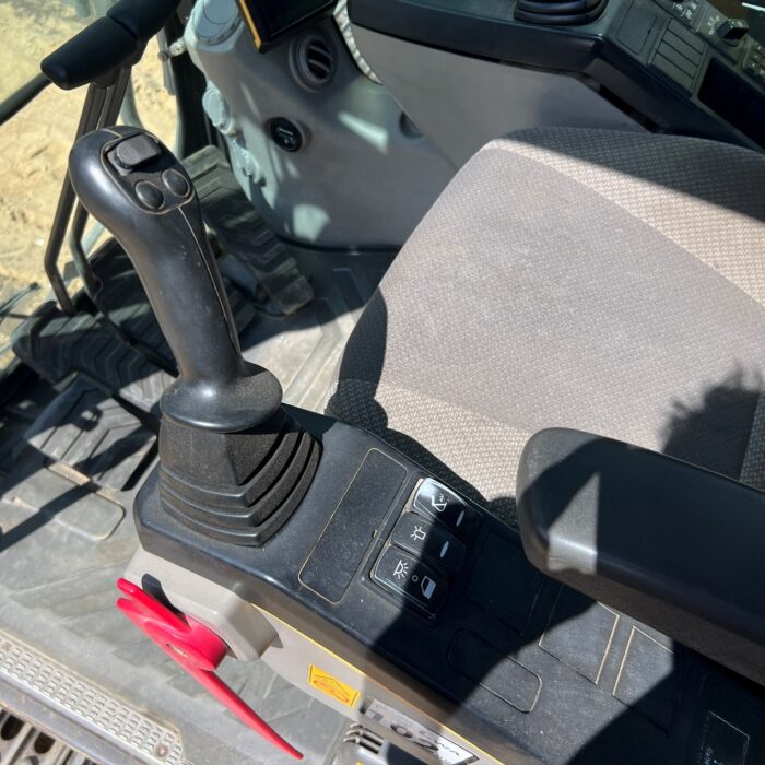 VOLVO EC220 (35)
