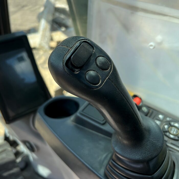 VOLVO EC220 (37)