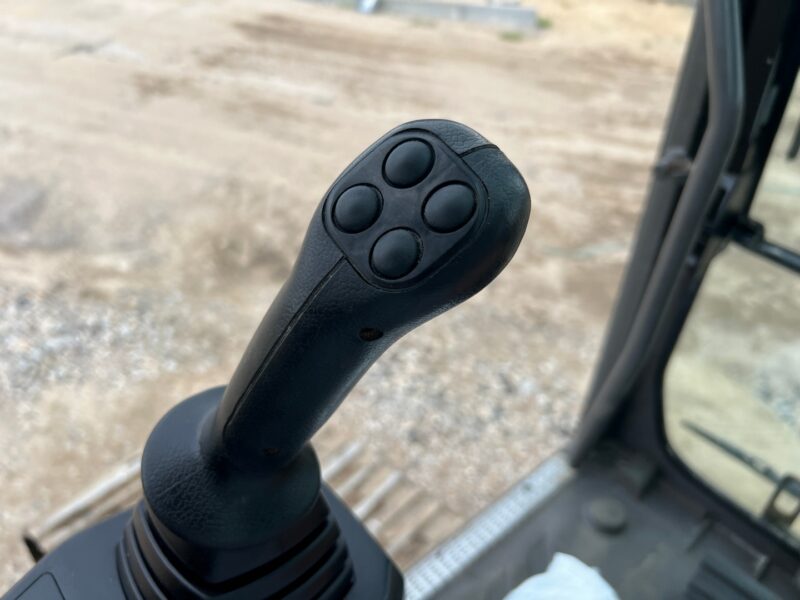 VOLVO EC220EL (32)