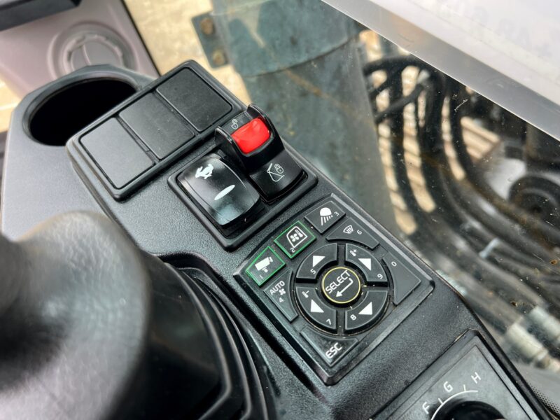 VOLVO EC220EL (35)