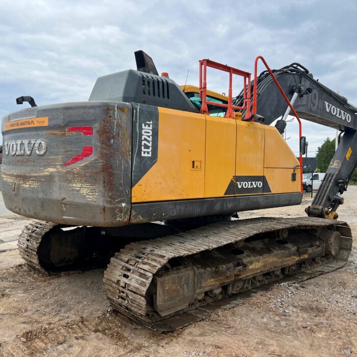 VOLVO EC220EL (6)