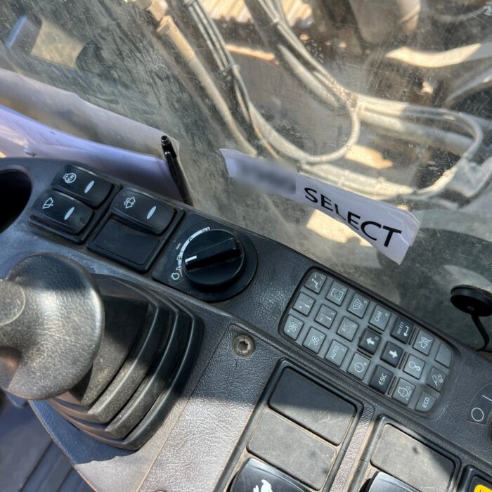 VOLVO EC300DL (22)