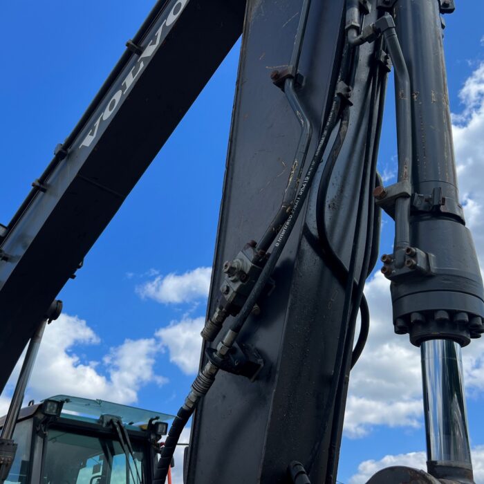 VOLVO ECR145EL (12)