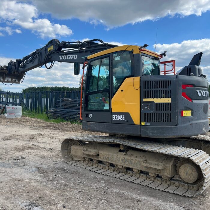 VOLVO ECR145EL (17)