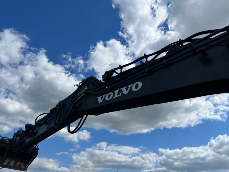 VOLVO ECR145EL (21)