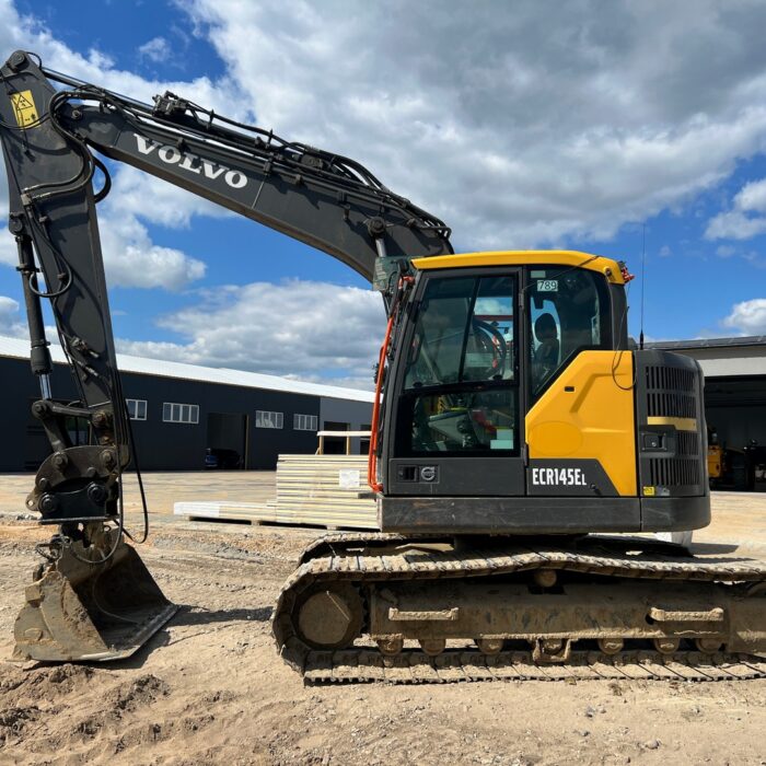 VOLVO ECR145EL (3)