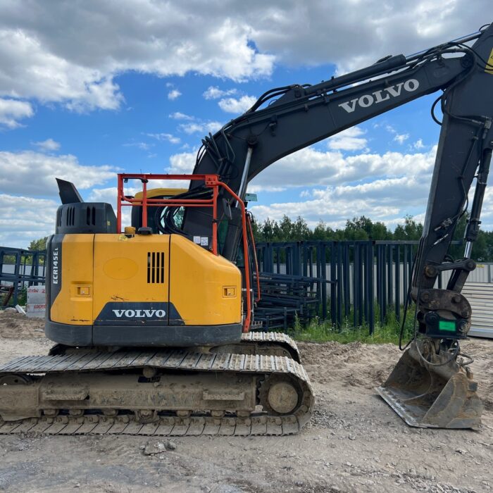 VOLVO ECR145EL (9)