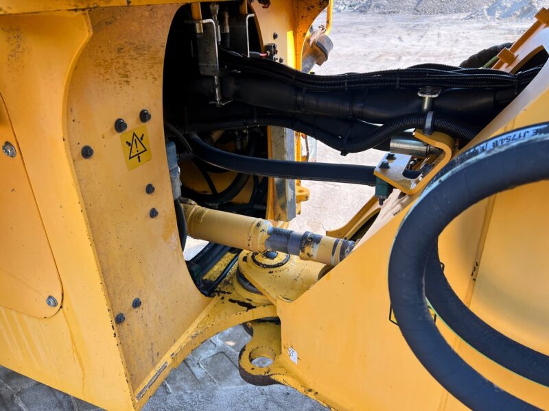 VOLVO L110F (10)
