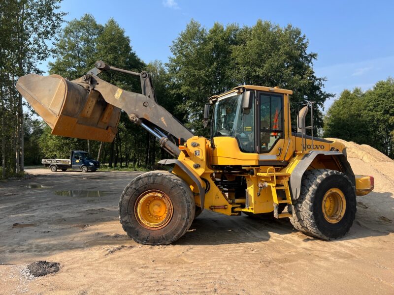 VOLVO L110F (26)
