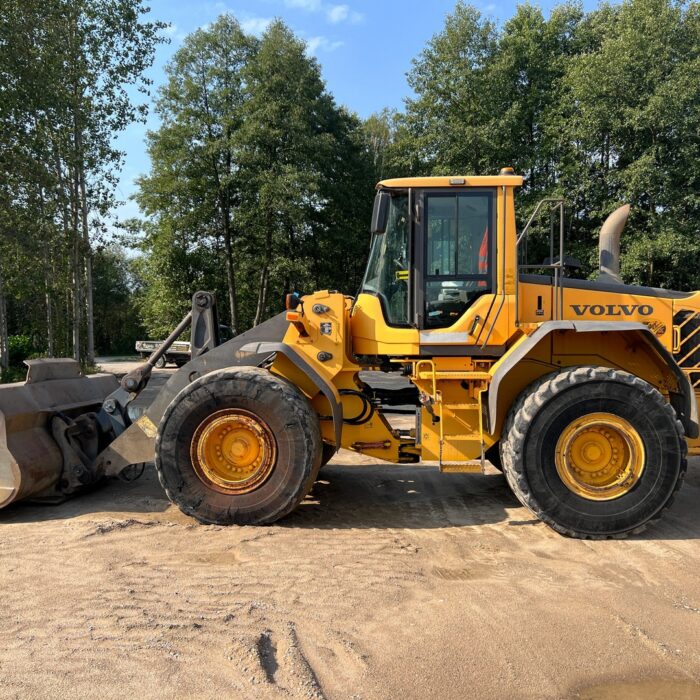 VOLVO L110F (5)