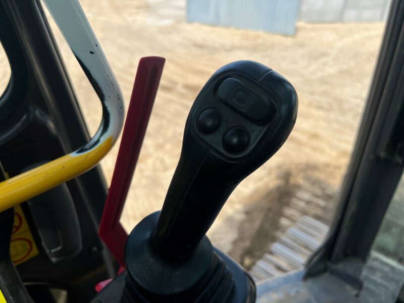 Volvo ECR235CL (16)