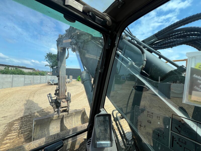 Volvo ECR235CL (18)