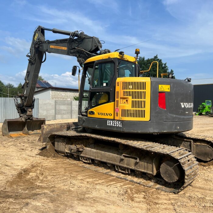 Volvo ECR235CL (26)