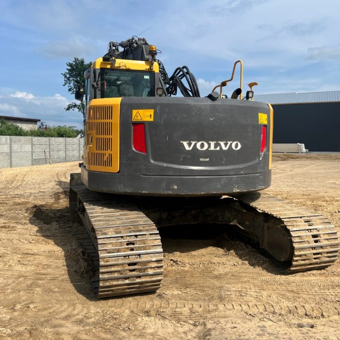 Volvo ECR235CL (5)