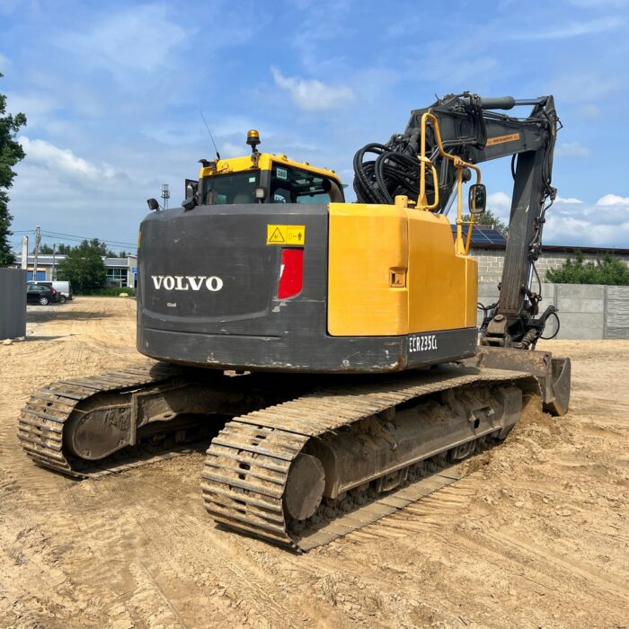 Volvo ECR235CL (6)
