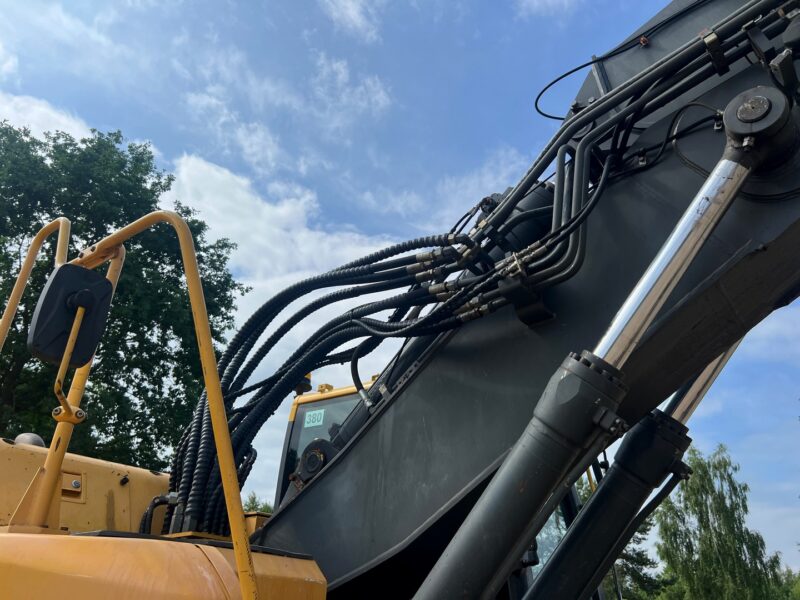 Volvo ECR235CL (9)