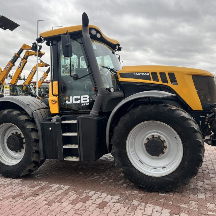 jcbfastrac3230 (3)