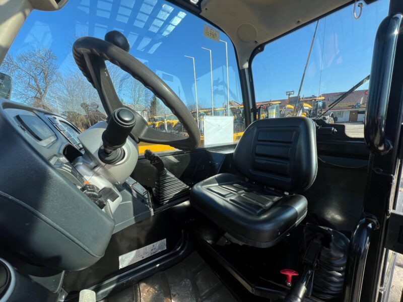 JCB 531-70 (12)