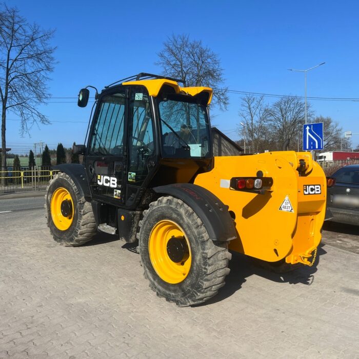 JCB 531-70 (3)