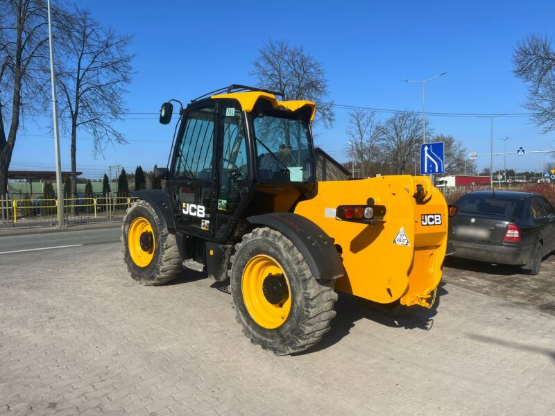 JCB 531-70 (3)