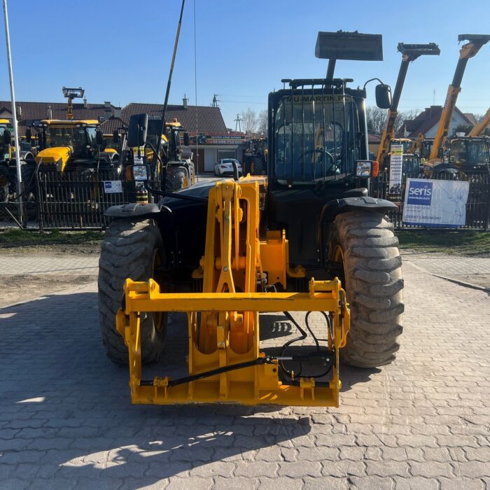 JCB 531-70 (9)