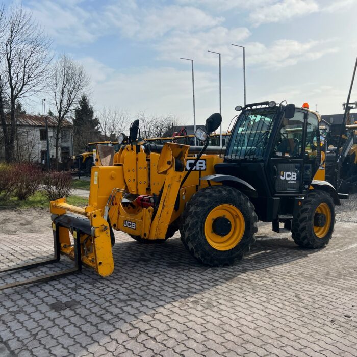 JCB 540-170 (1)