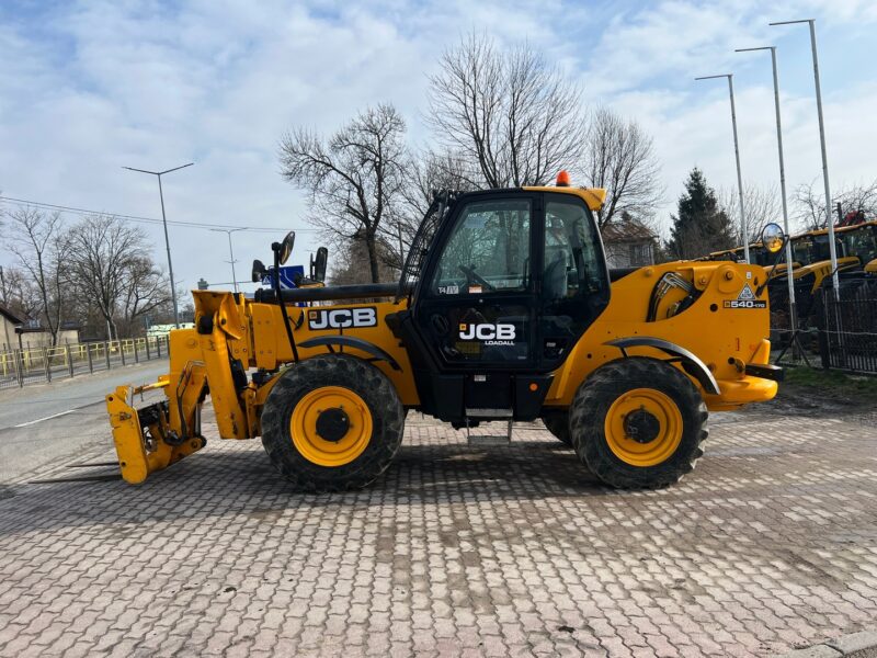JCB 540-170 (2)