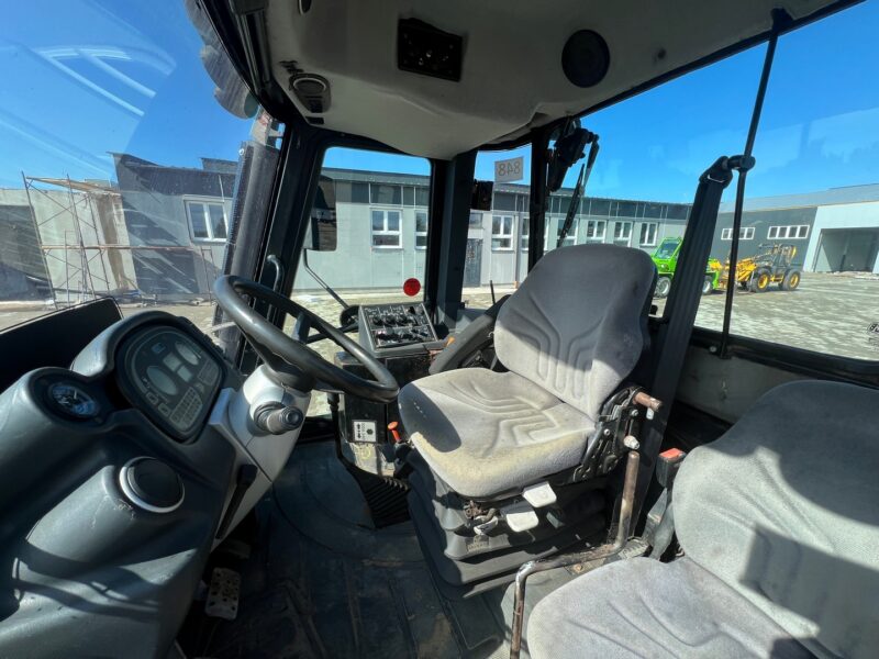 JCB FASTRAC 3200 (11)