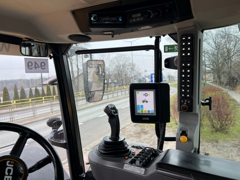 JCB FASTRAC 4220 (14)