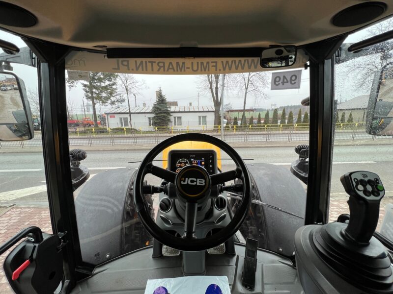 JCB FASTRAC 4220 (16)