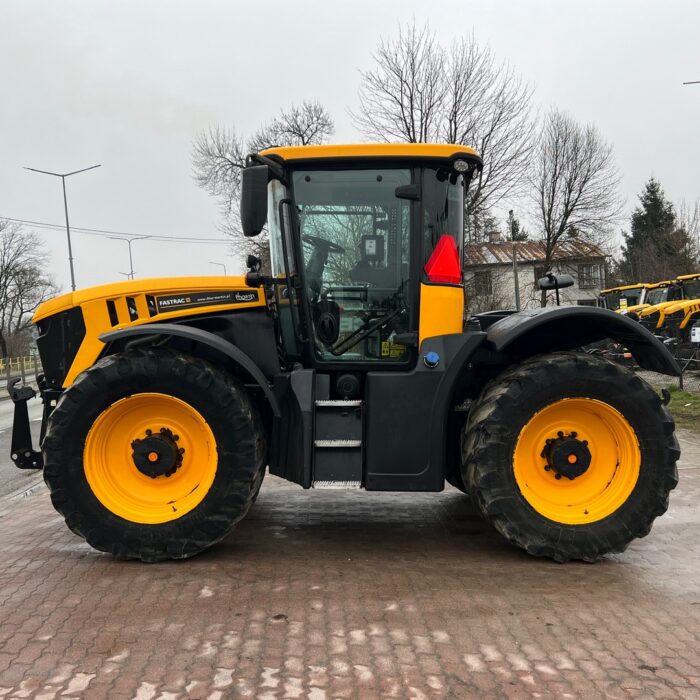 JCB FASTRAC 4220 (2)