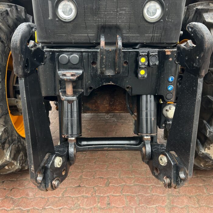 JCB FASTRAC 4220 (9)