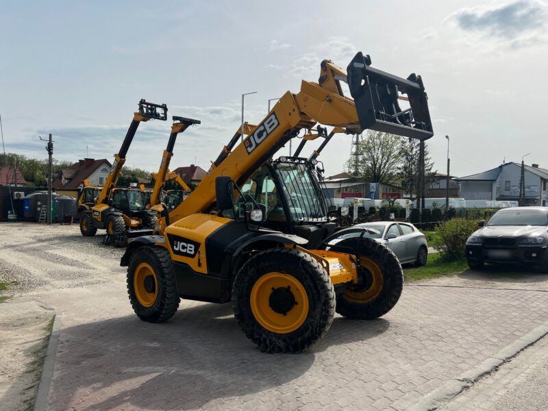 JCB 531-70 (12)