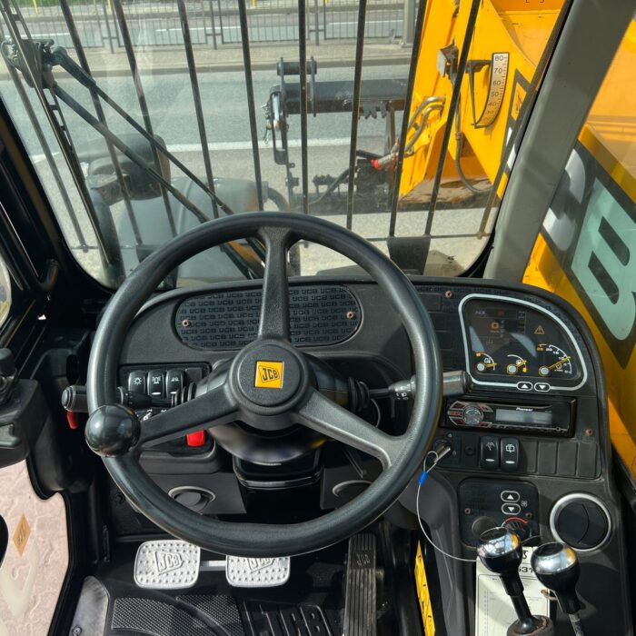 JCB 531-70 (17)