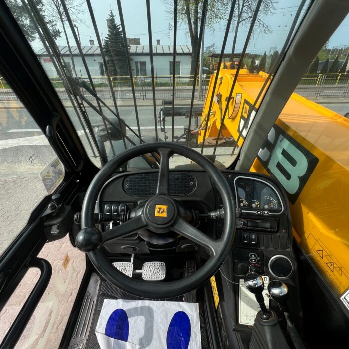 JCB 531-70 (18)
