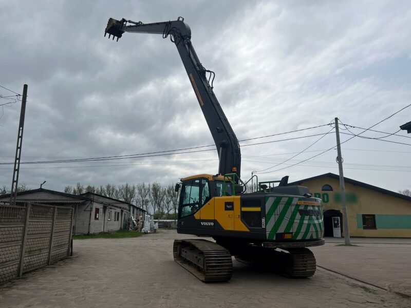 Volvo EC220EL (15)
