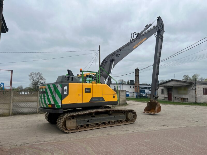 Volvo EC220EL (3)