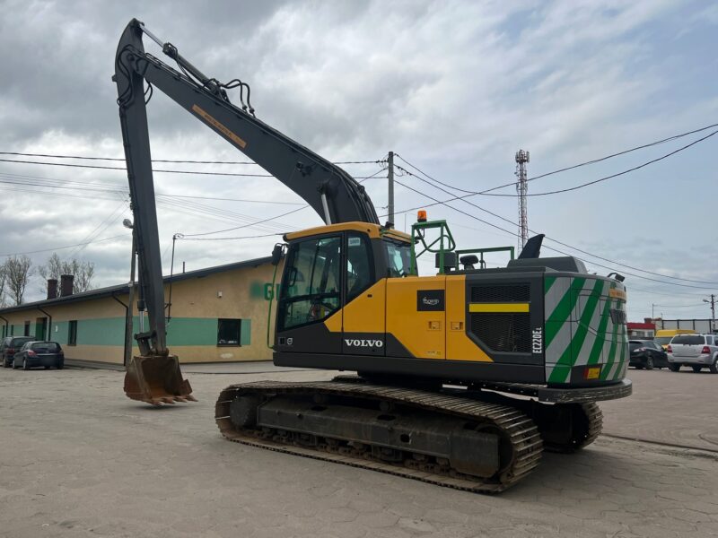 Volvo EC220EL (6)
