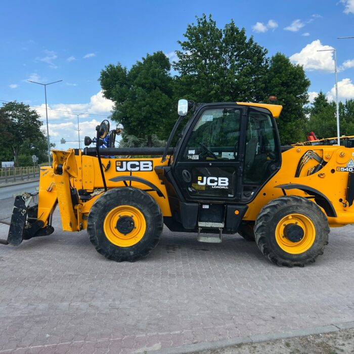 JCB 540-170 (2)