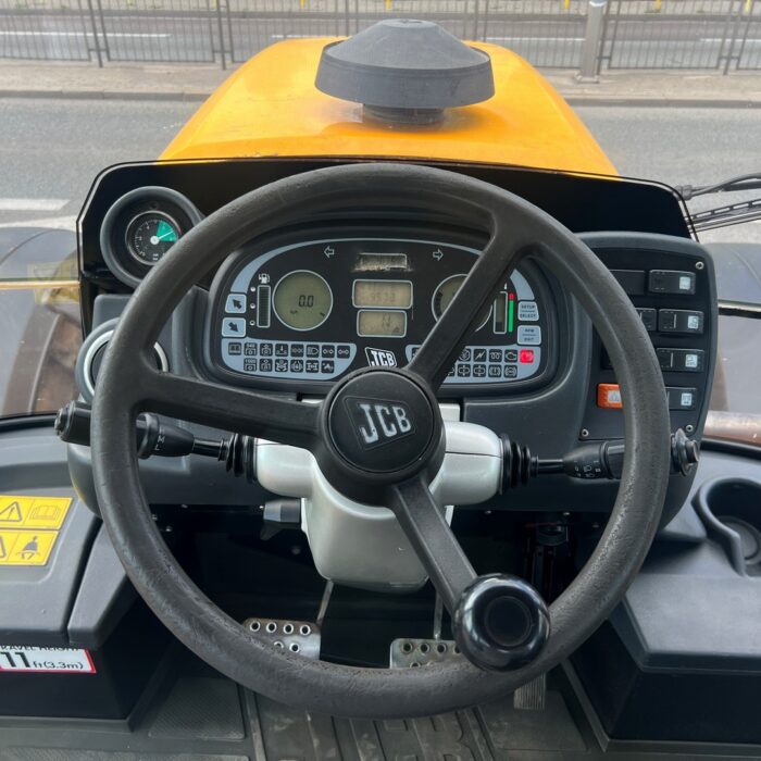 JCB FASTRAC 3230 (6)