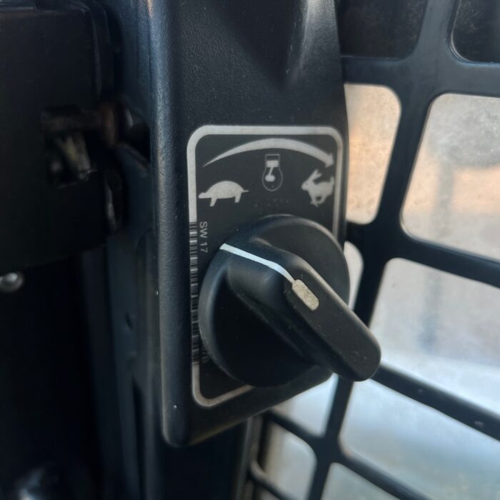 BOBCAT S630 (14)