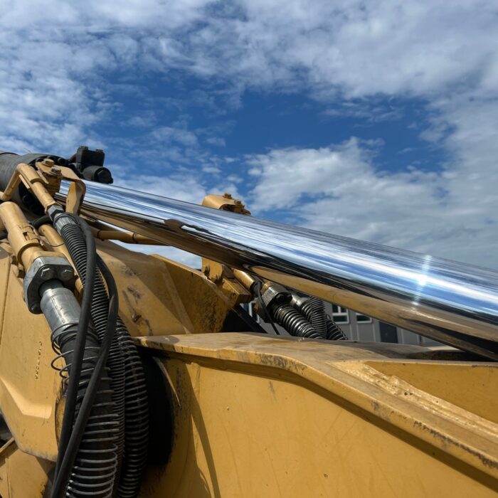 CAT 320E (10)