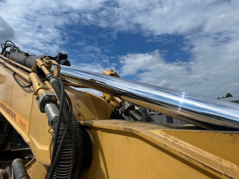 CAT 320E (10)