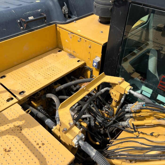 CAT 320E (18)