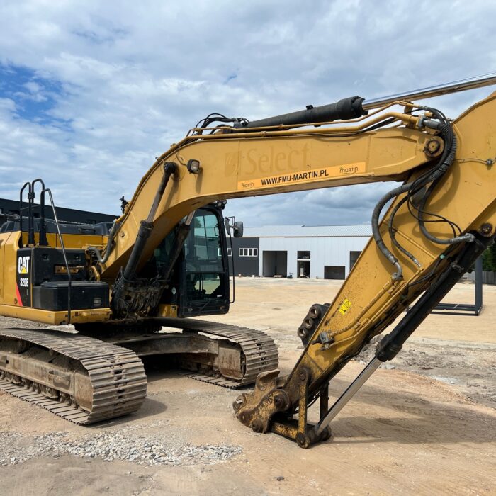 CAT 320E (2)
